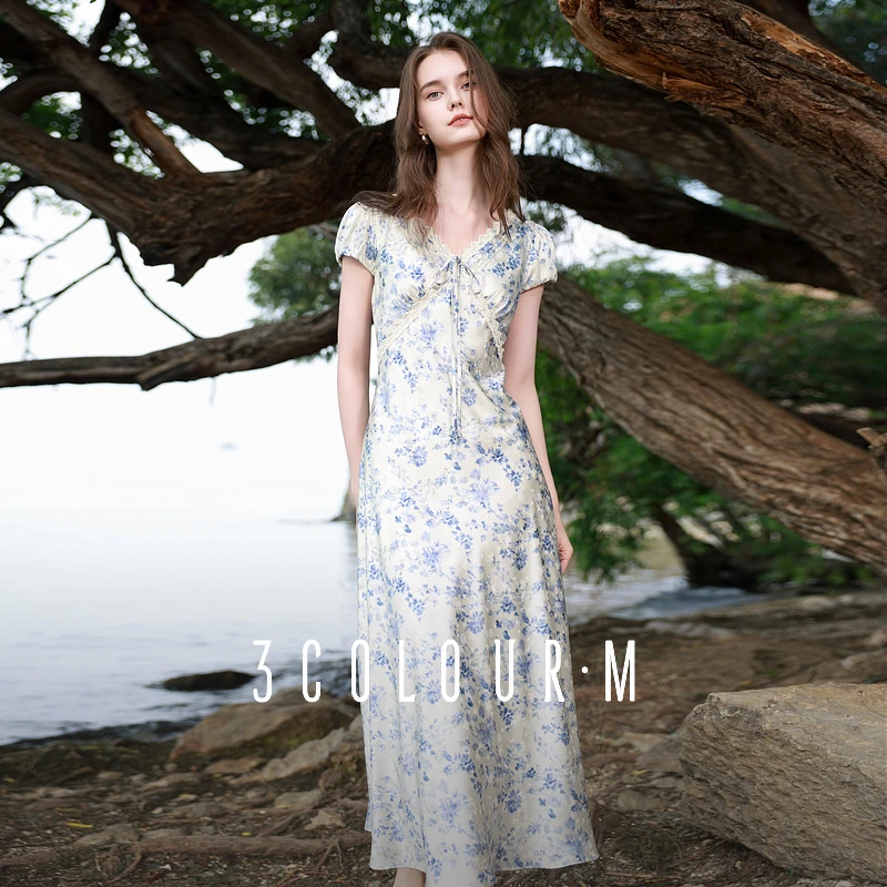 三彩2025夏季新款碎花连衣裙缎面提花斜裁A字裙蕾丝长裙M