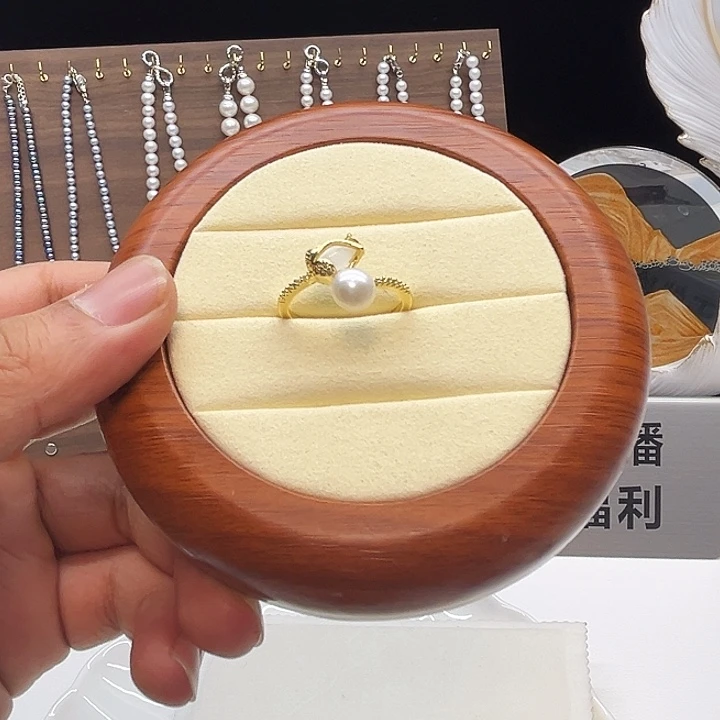 钛钢戒指淡水珍珠
