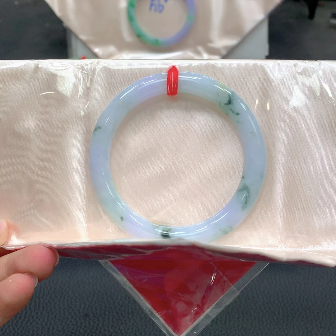 翡翠未镶嵌手镯53圆