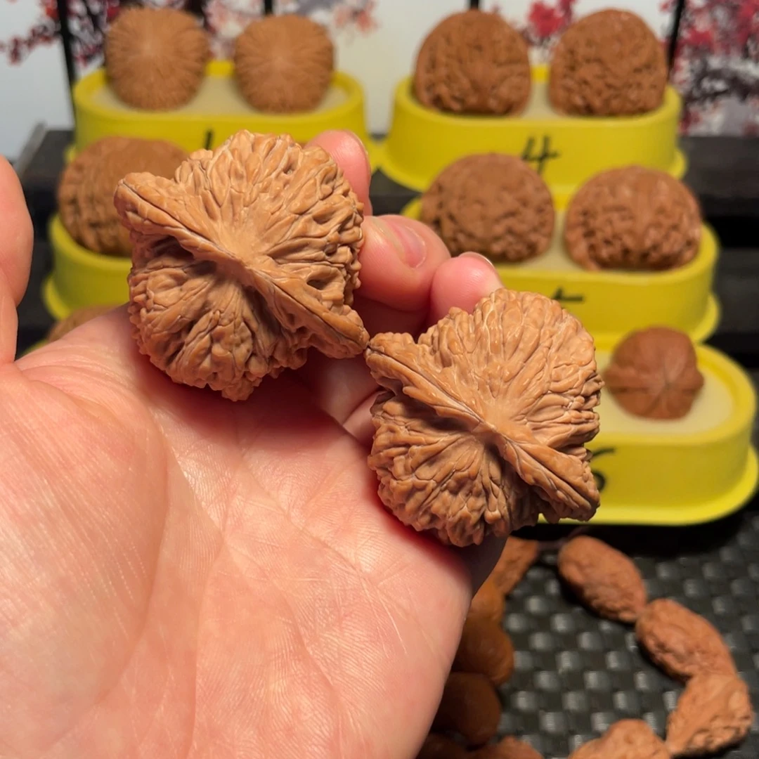 文玩核桃把件45尺四座楼核桃