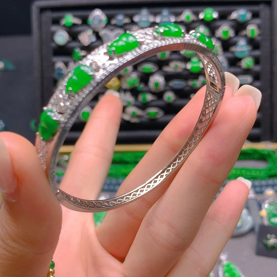 未镶嵌翡翠耳饰天然翡翠