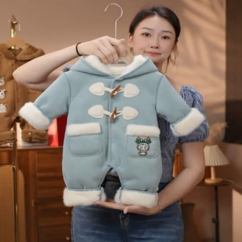 婴儿冬季衣服连体衣男女宝宝可爱超萌卡通爬服冬装保暖加绒外出服