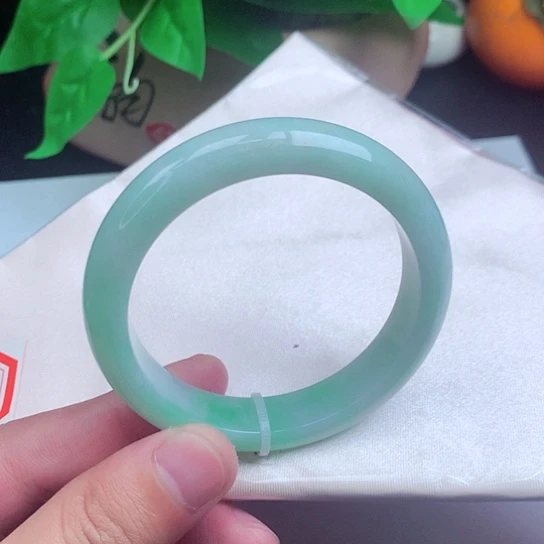 翡翠手镯未镶嵌正圈005