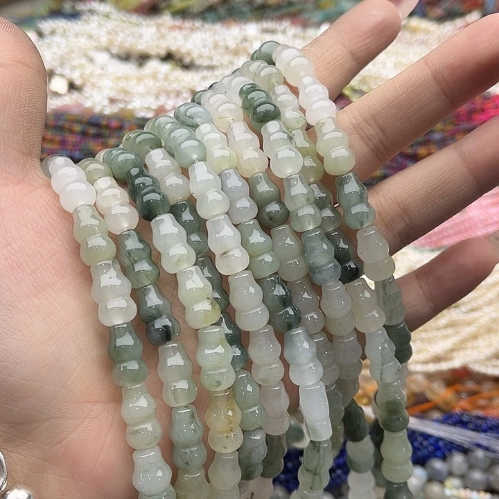 玛瑙/玉髓珠宝半成品未镶嵌一条8mm左右绿兔毛葫芦几颗有瑕