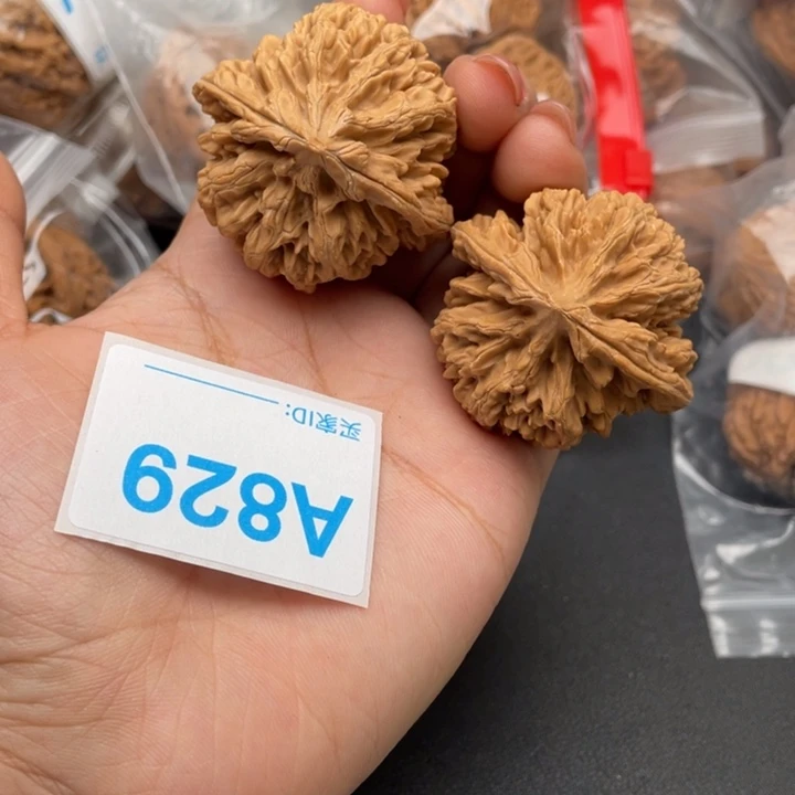 文玩核桃吊坠核桃