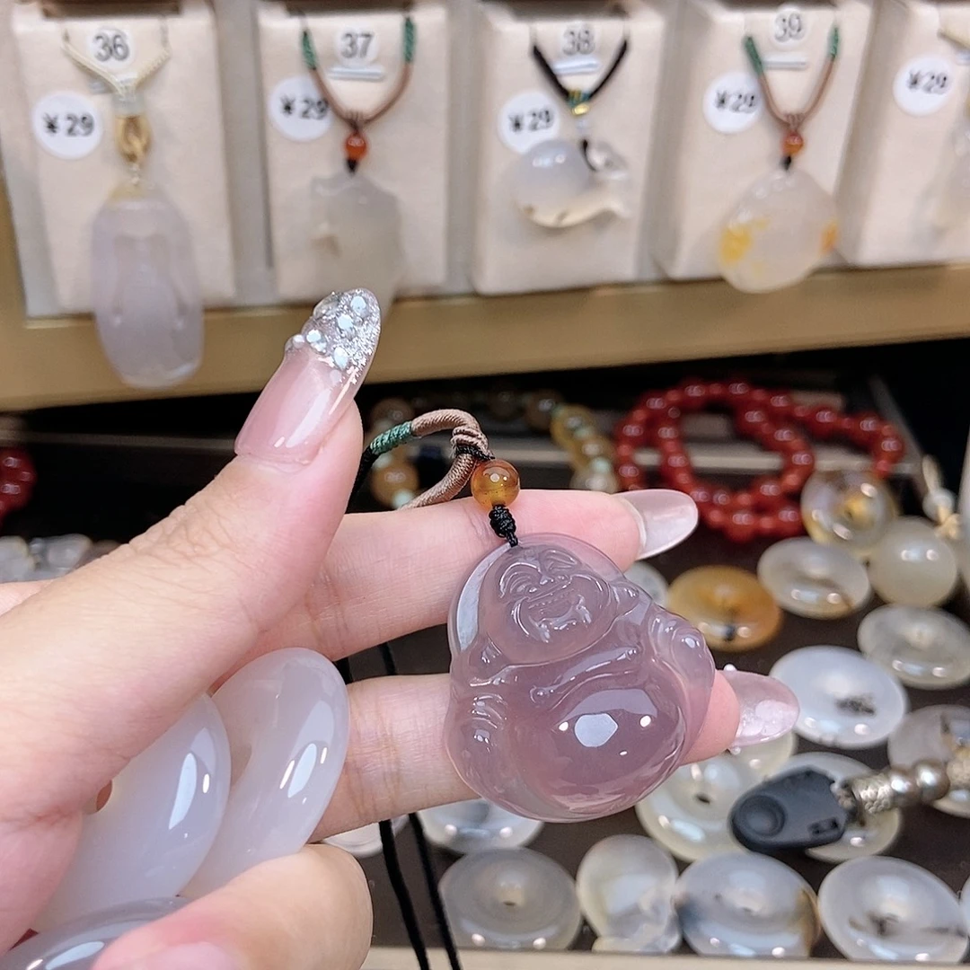 ****.玛瑙/玉髓未镶嵌颈饰