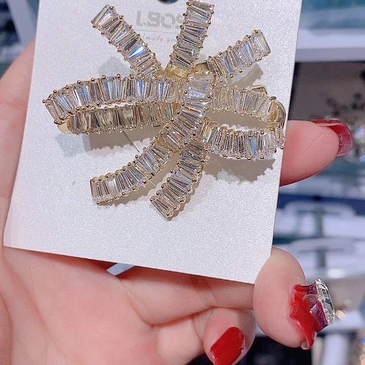 锆石铜合金蝴蝶结大号胸针