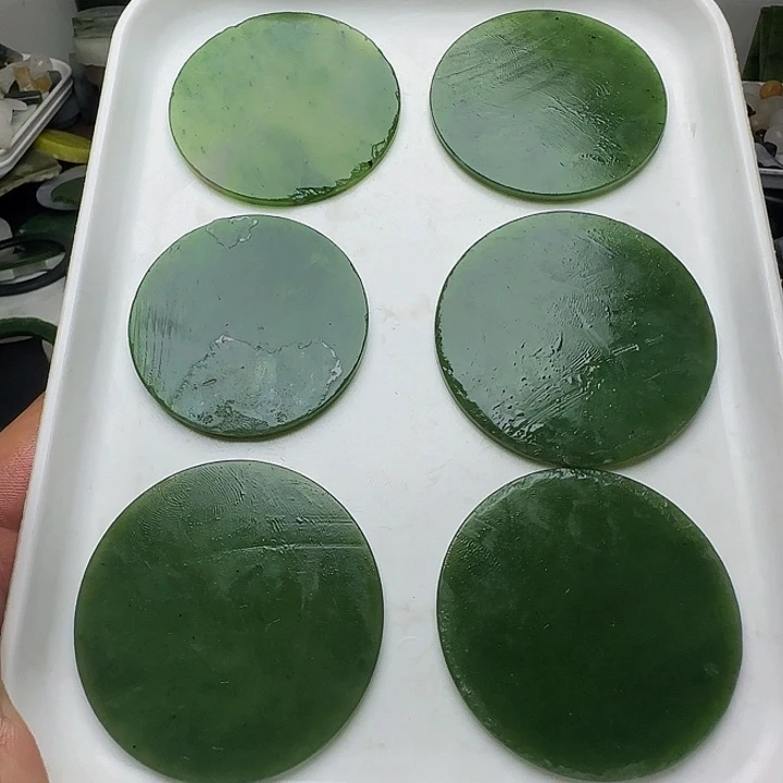 霞***姐和田玉（糖玉）未镶嵌挂件