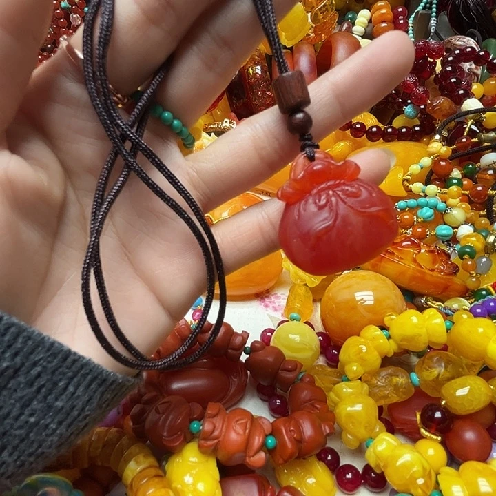 树脂制品2536钱袋吊坠