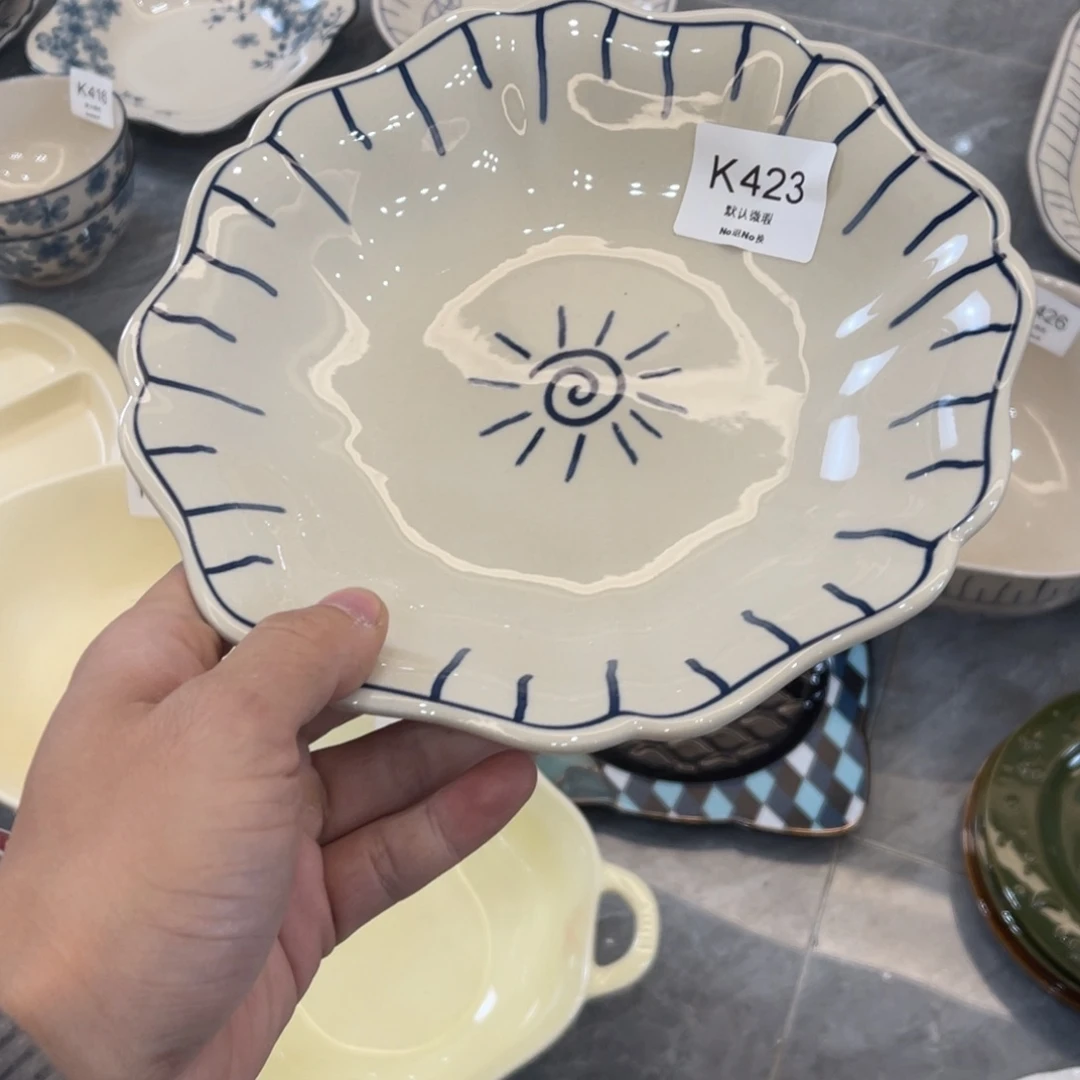 陶瓷微瑕餐具介意勿拍，满18飞！