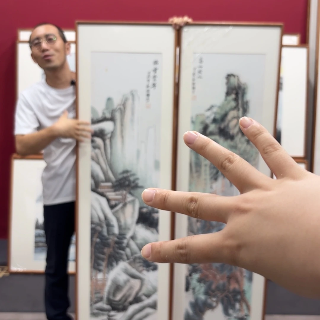 国画H****来带框绘画作品