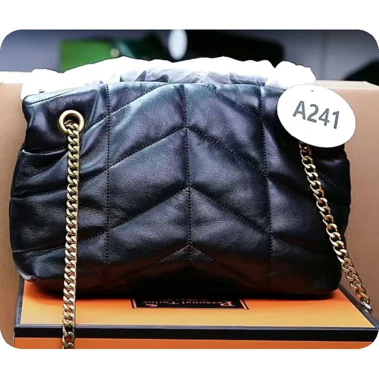 【A241】真皮女包 30*10*20