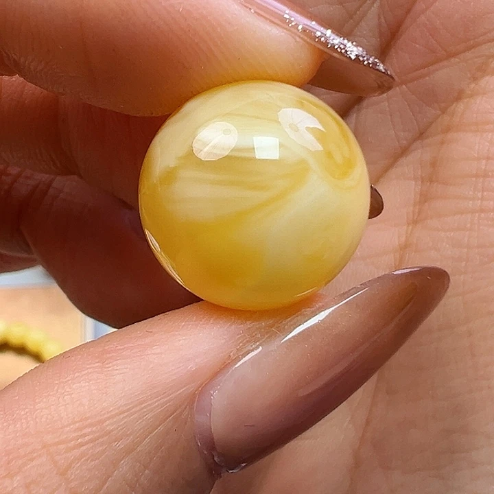 蜜蜡未镶嵌珠宝奇石