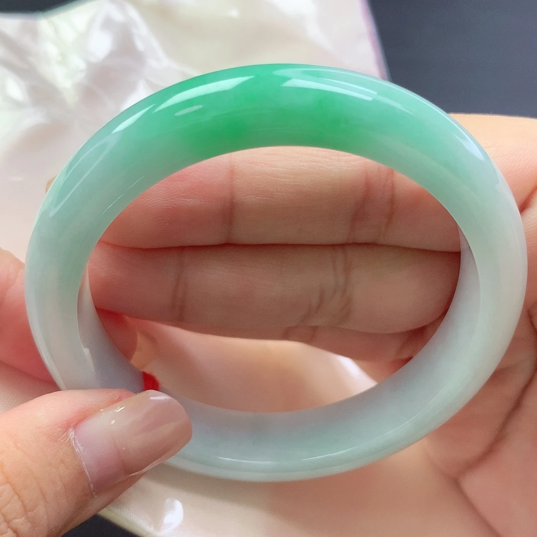 【闪购商品】未镶嵌手镯翡翠882932