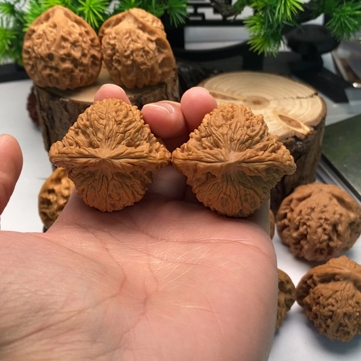 文玩核桃把件44全品南疆石