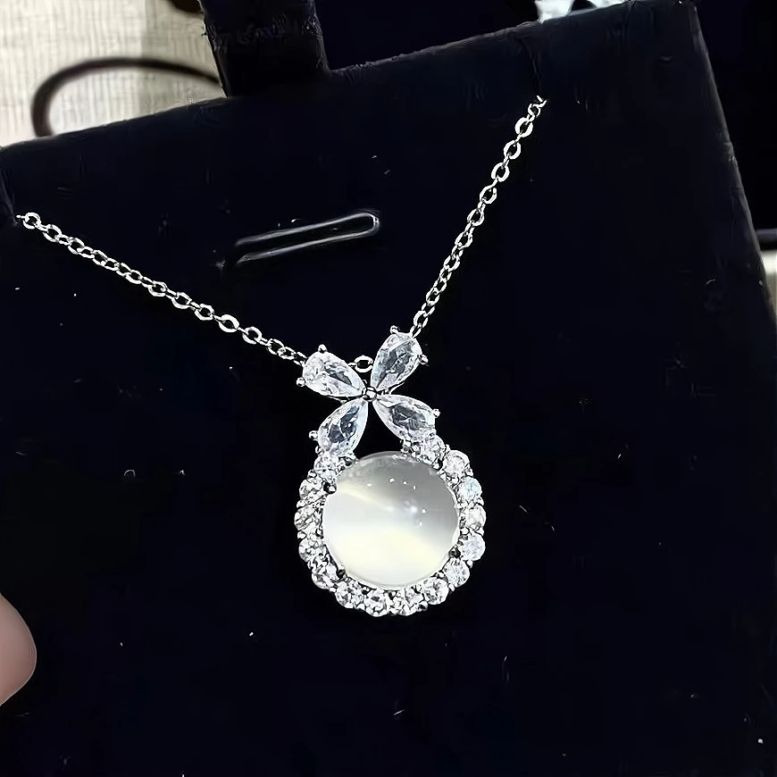 高冰马料镀银镶嵌玉髓圆形蛋面小吊坠白玛瑙玉石项链挂件