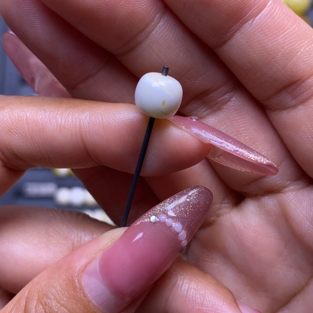 蜜蜡未镶嵌珠宝奇石瓷白妖花老型8.8*7.8mm