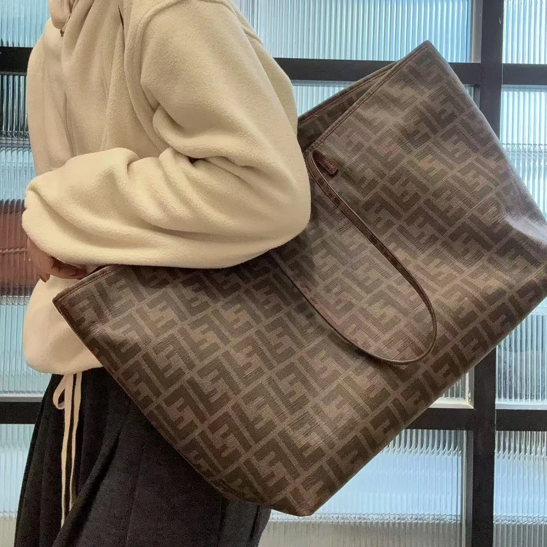 95新 FENDI/芬迪 【蕾】91 0131 老花托特包