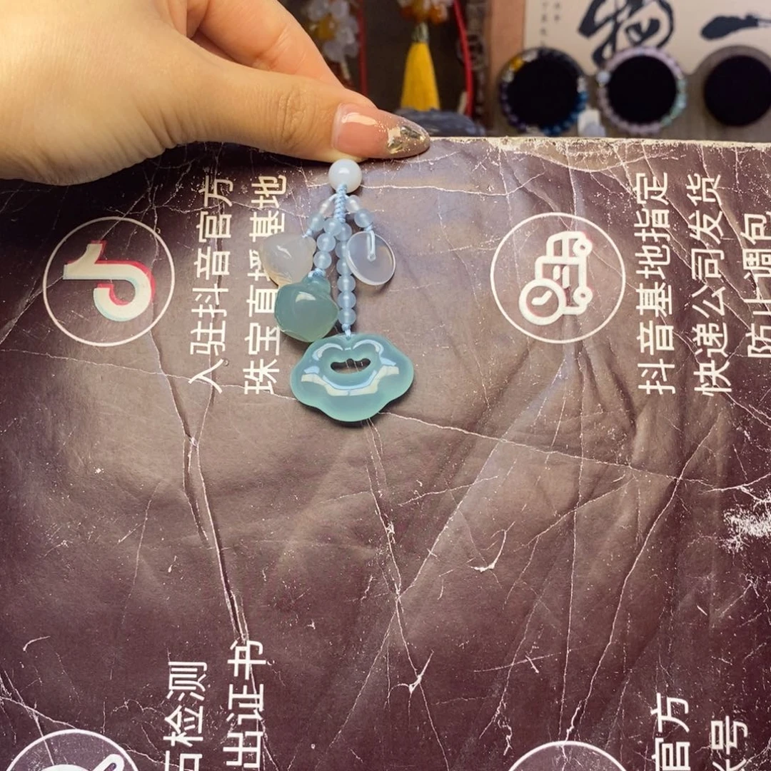 玛瑙/玉髓未镶嵌车挂挂件