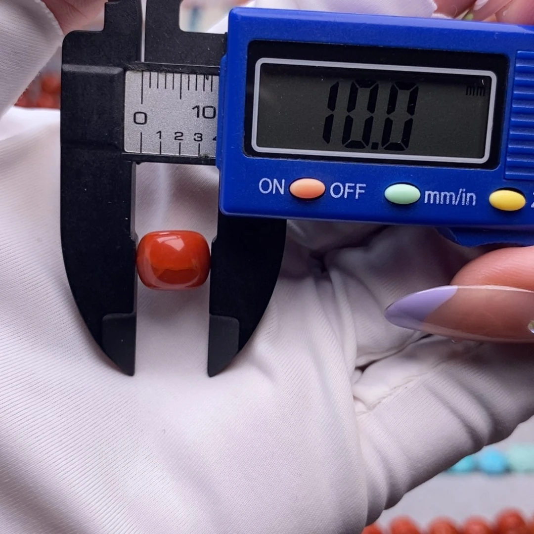 南红玛瑙配饰未镶嵌明**己瑕疵