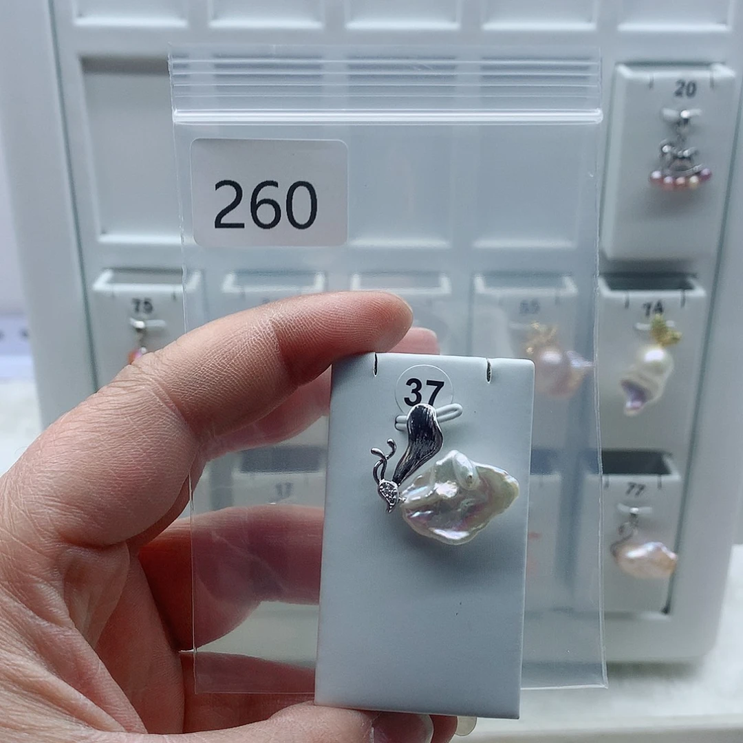 合金吊坠(不含链)淡水珍珠