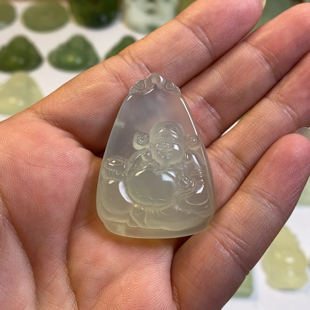 蛇纹石玉未镶嵌颈饰