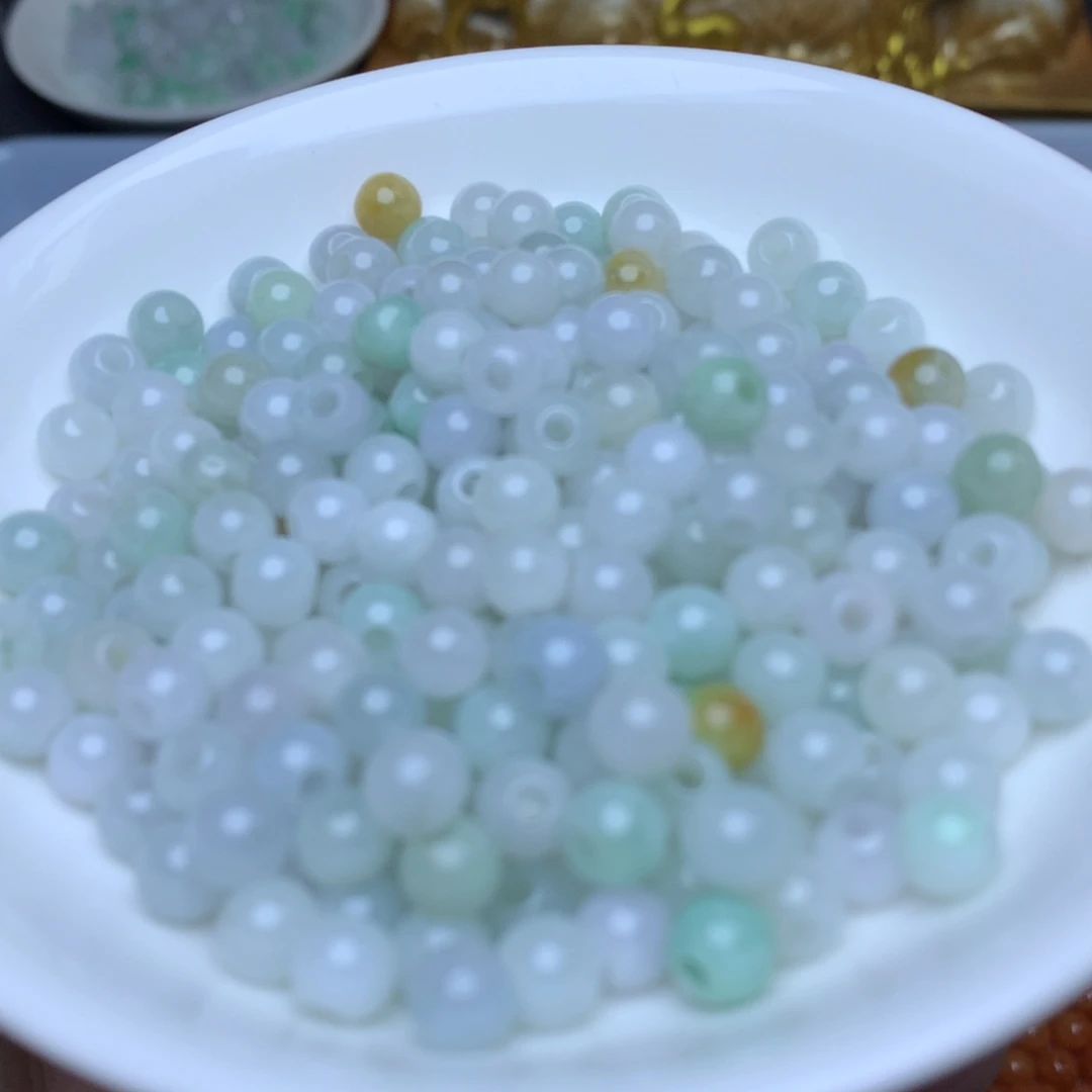 【闪购商品】翡翠手链未镶嵌卡6冰绿白大孔珠100个