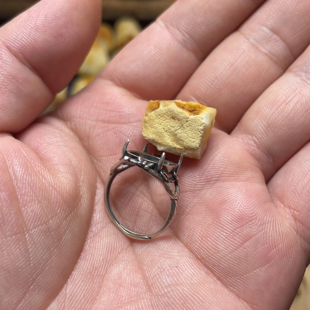 定制琥珀未镶嵌蜜蜡戒指