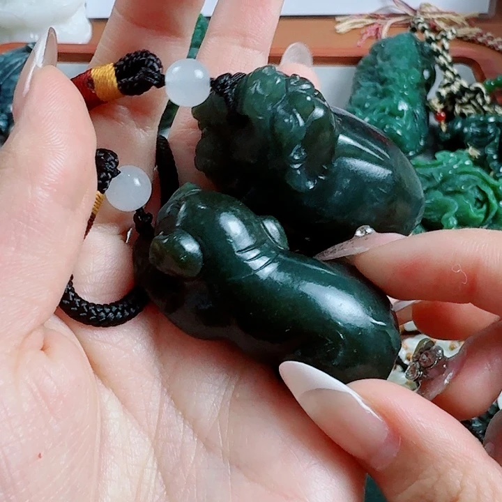 和田玉未镶嵌挂件