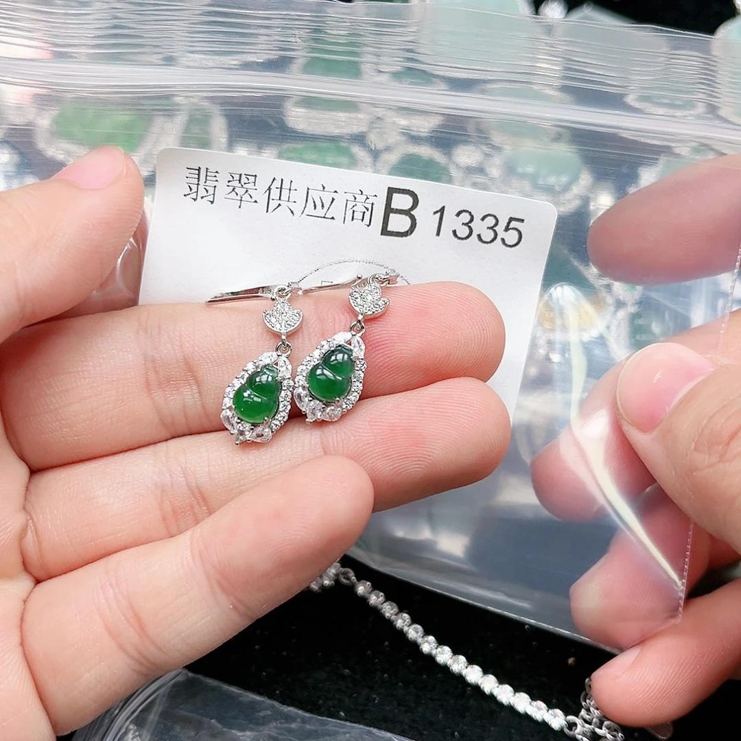 翡翠颈饰未镶嵌翡翠1335