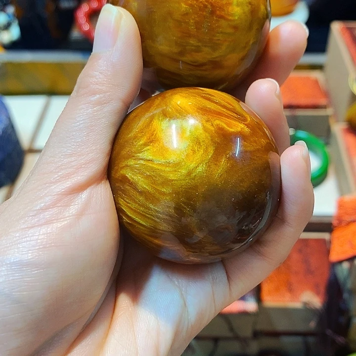 琥珀颈饰未镶嵌主播的节目有多精彩啊