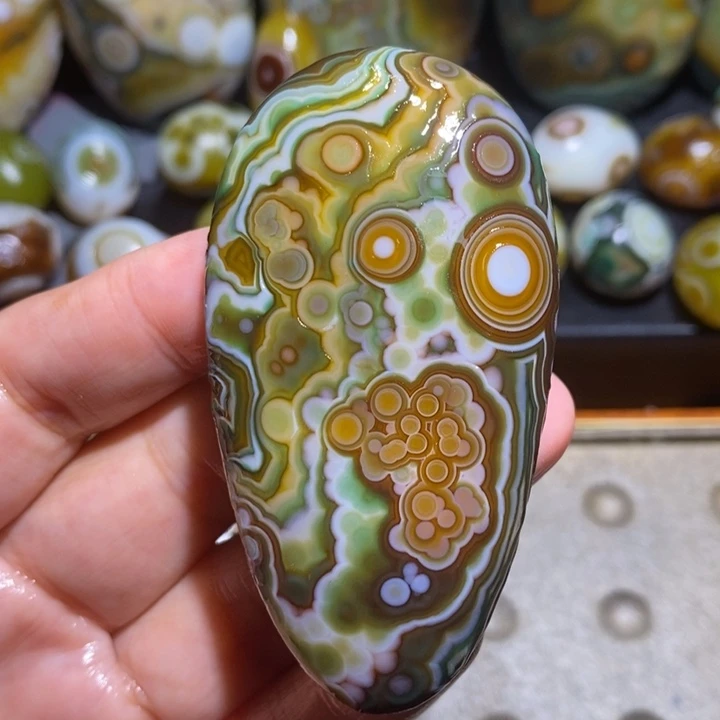 未镶嵌玛瑙/玉髓珠宝半成品156