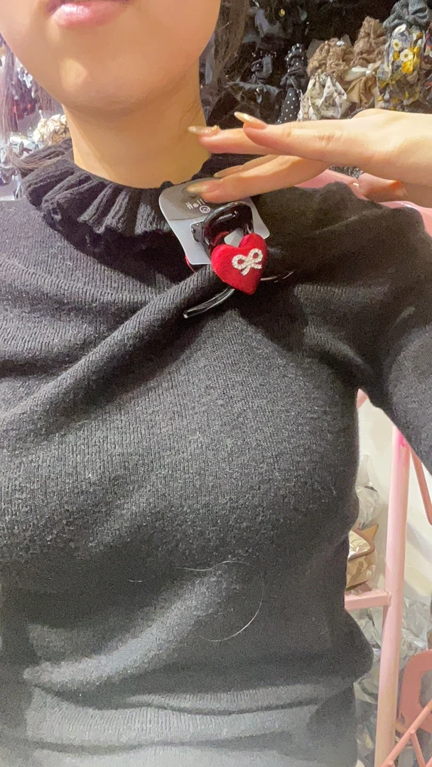 老孔的店 桃心打底衫