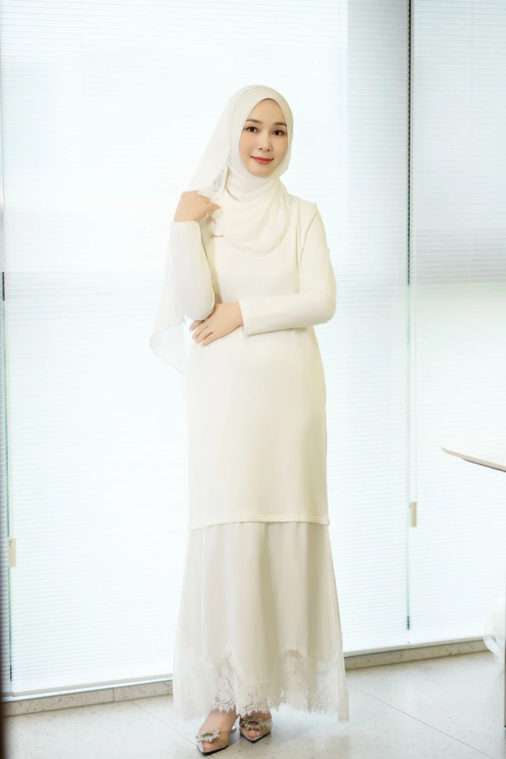 JIAMILA/嘉米拉不规则蕾丝宽松连衣裙LYQ26014