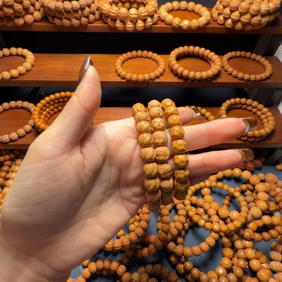 I***️猴头核桃吊坠卷卷宝宝佛奶酪