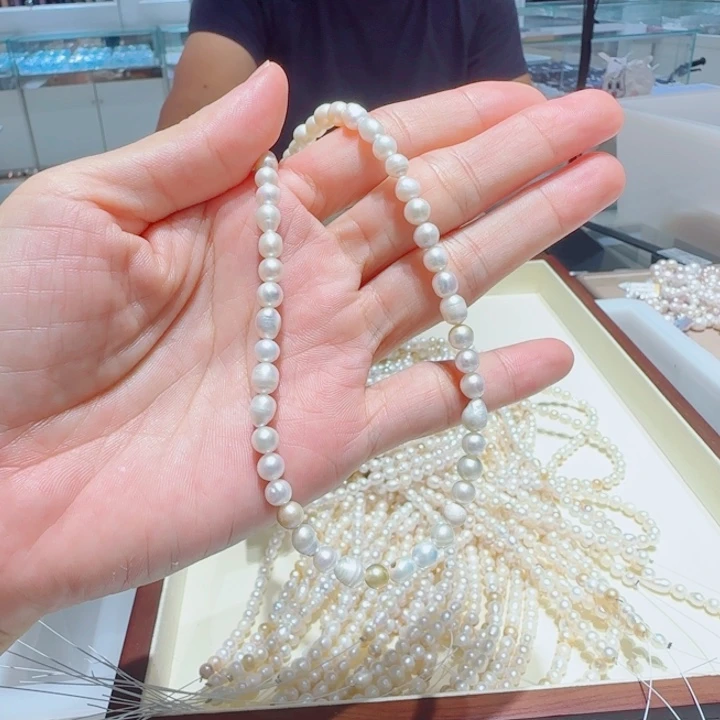 颈饰未镶嵌淡水珍珠