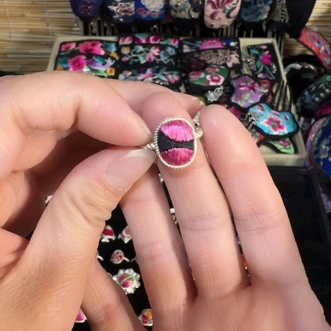 织绣民族风刺绣戒指