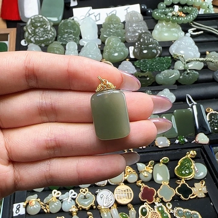 颈饰银S925镶嵌和田玉