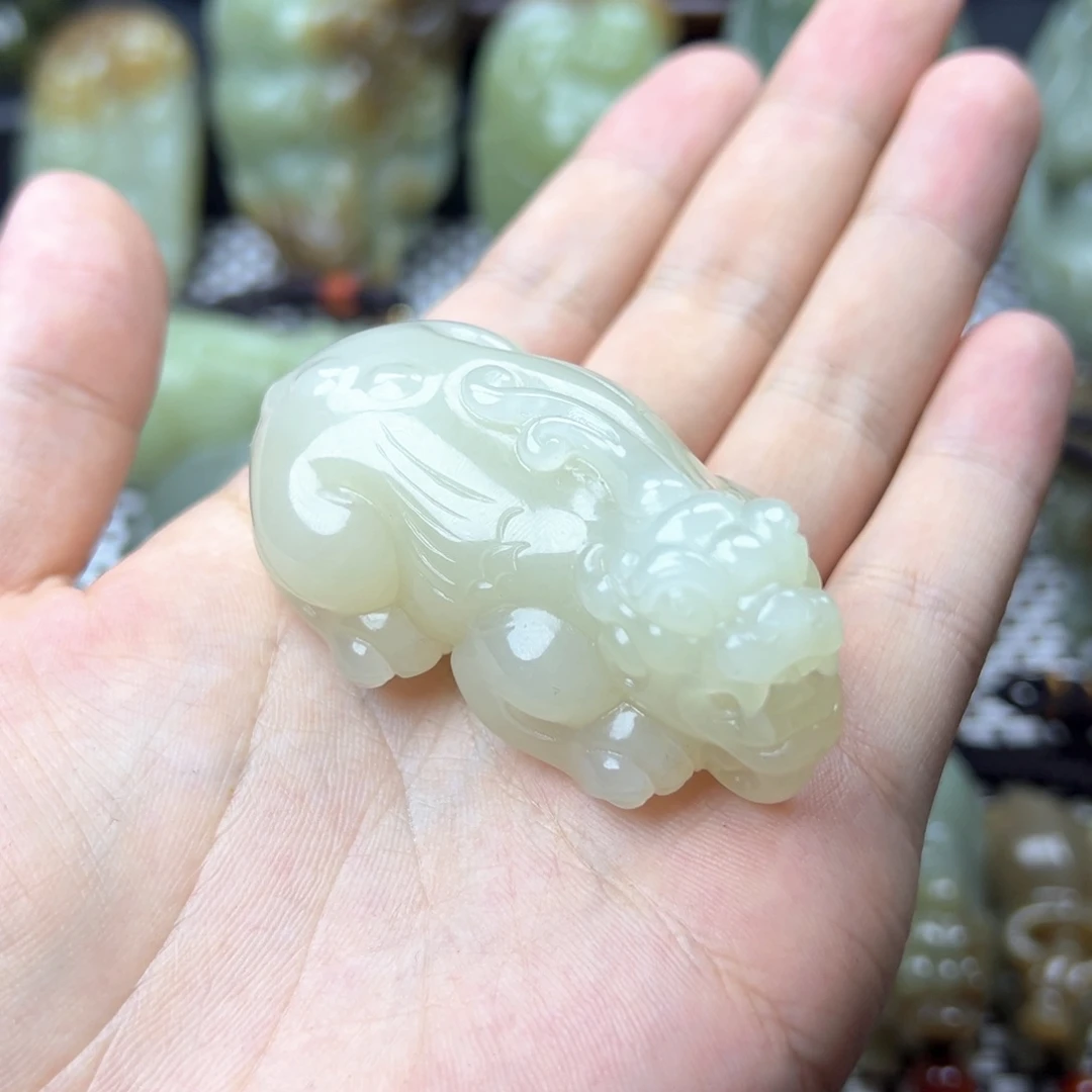 s***y和田玉未镶嵌挂件