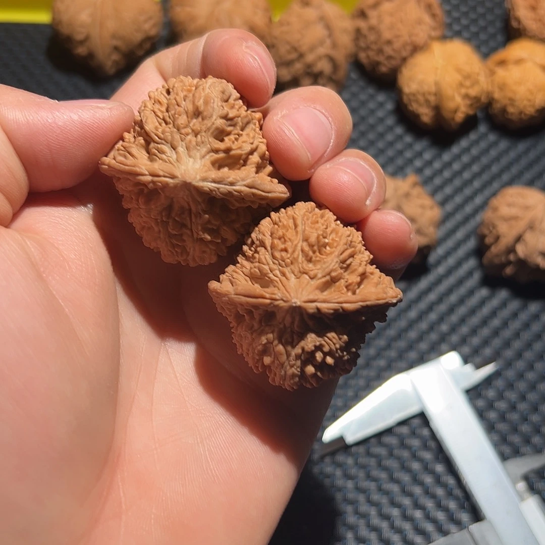 文玩核桃吊坠满天星 文玩核桃