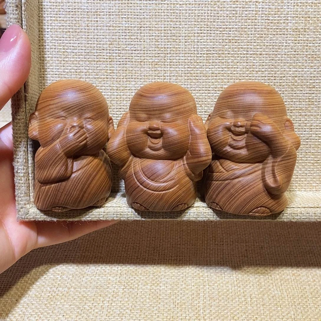 木前***~崖柏手把件，三不小和尚
