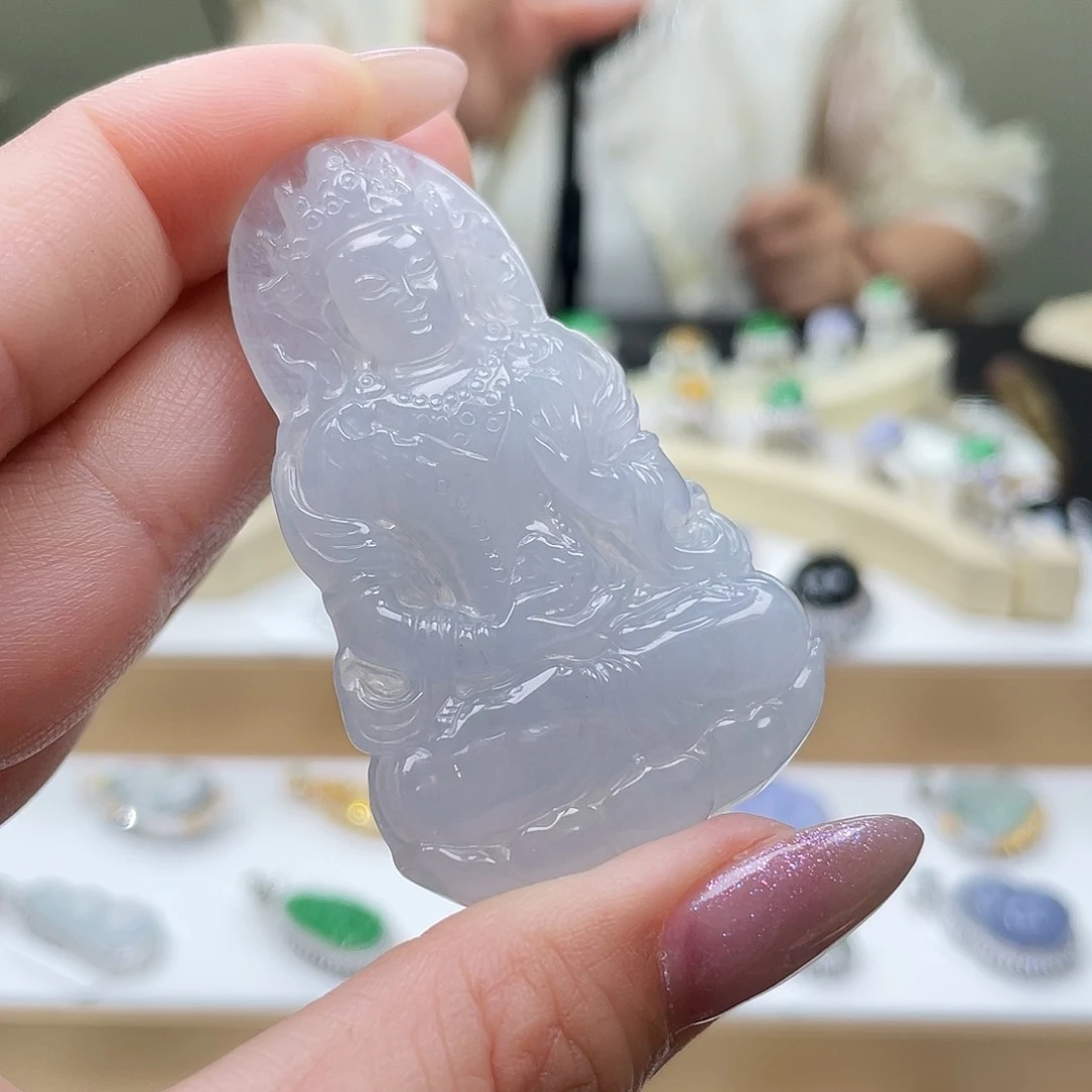 翡翠未镶嵌颈饰，