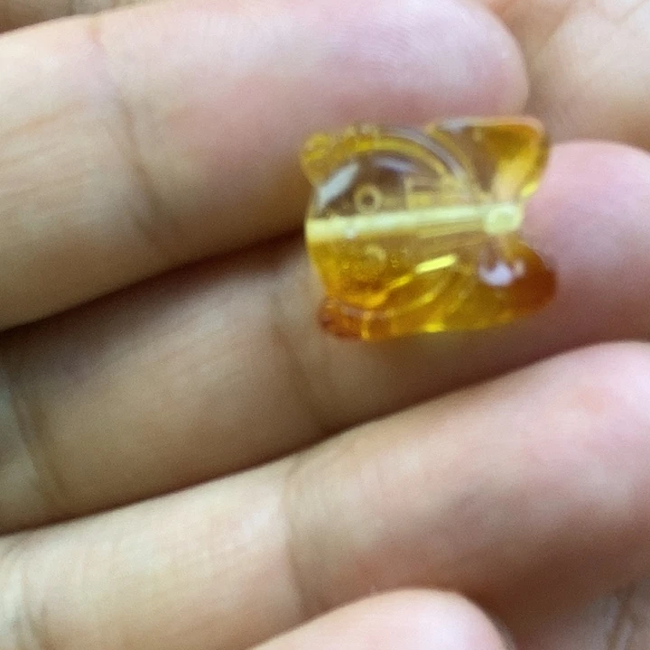未镶嵌琥珀裸石蜜蜡雕刻件未镶嵌