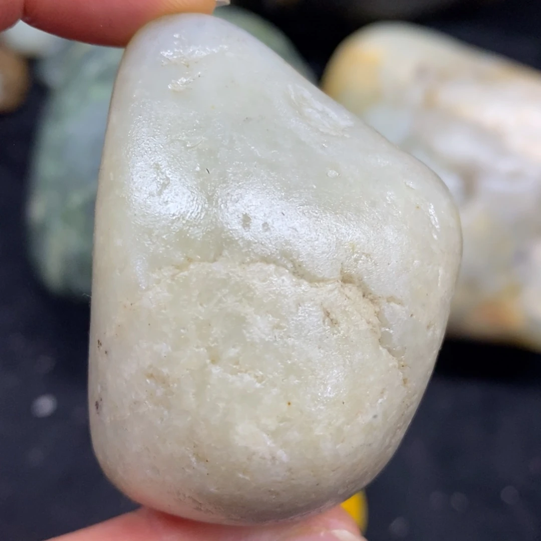 未镶嵌和田玉摆件