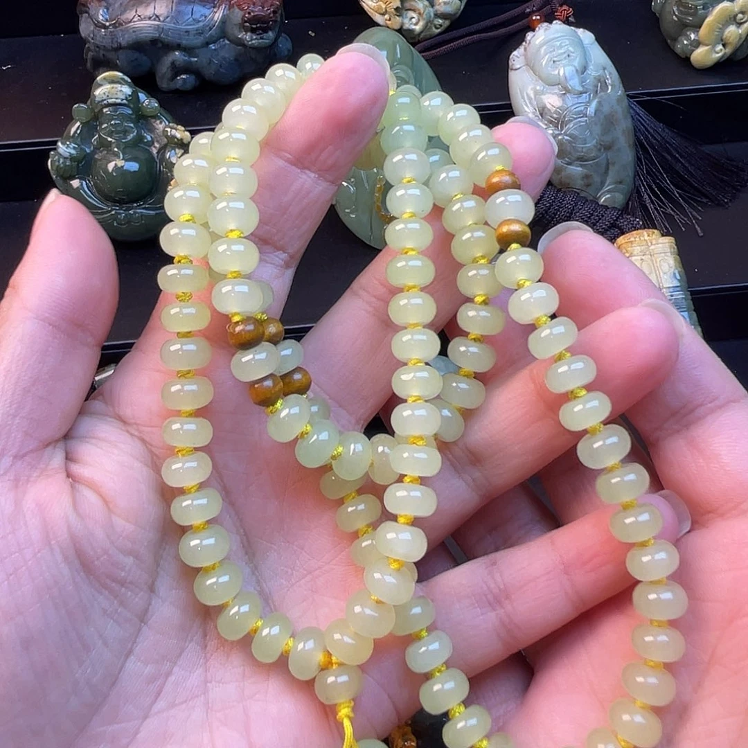 透闪石质玉未镶嵌手链