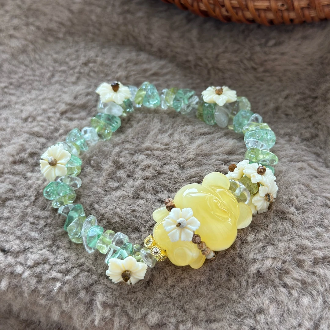 蜜蜡小熊薄荷牛奶碎碎冰手串