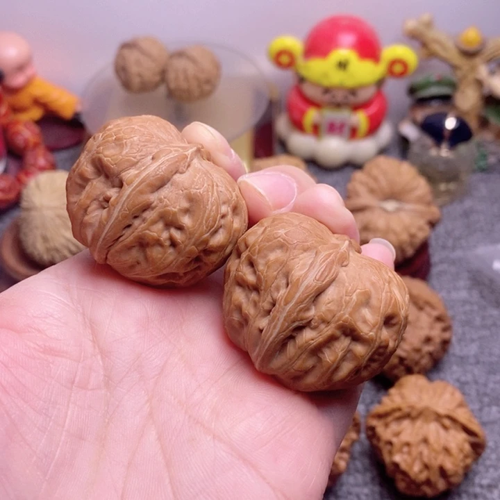 尘***丶吊坠桃核37元宝全品