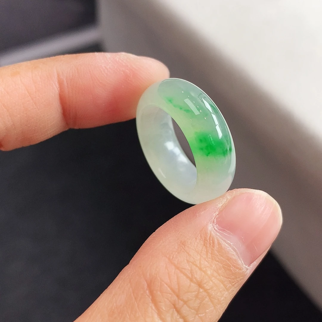 翡翠未镶嵌戒指12号