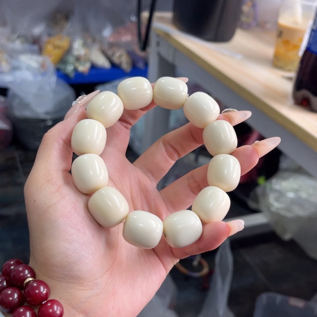 白玉菩提吊坠wc20.5mm13颗。象牙果 年糕 全品