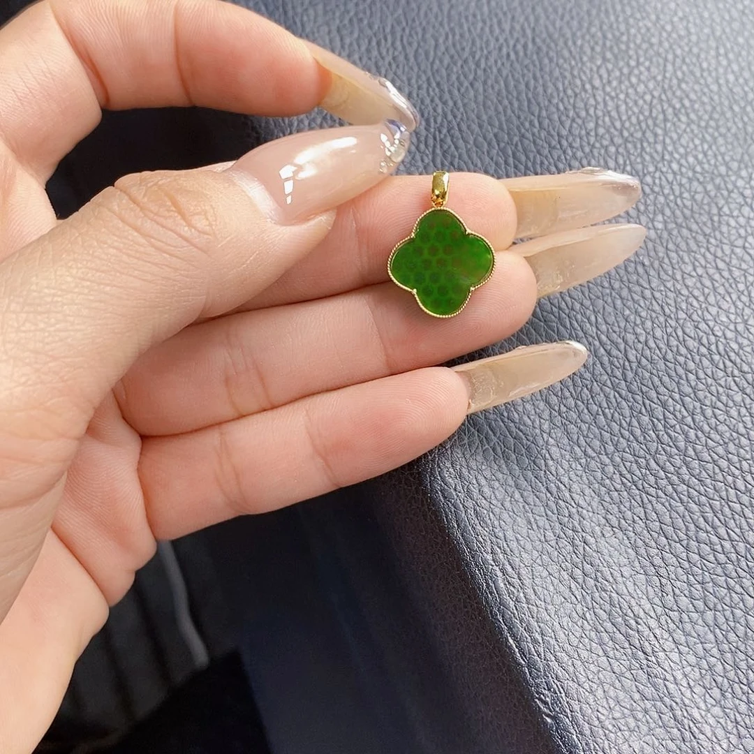 颈饰18K金镶嵌翡翠翡翠